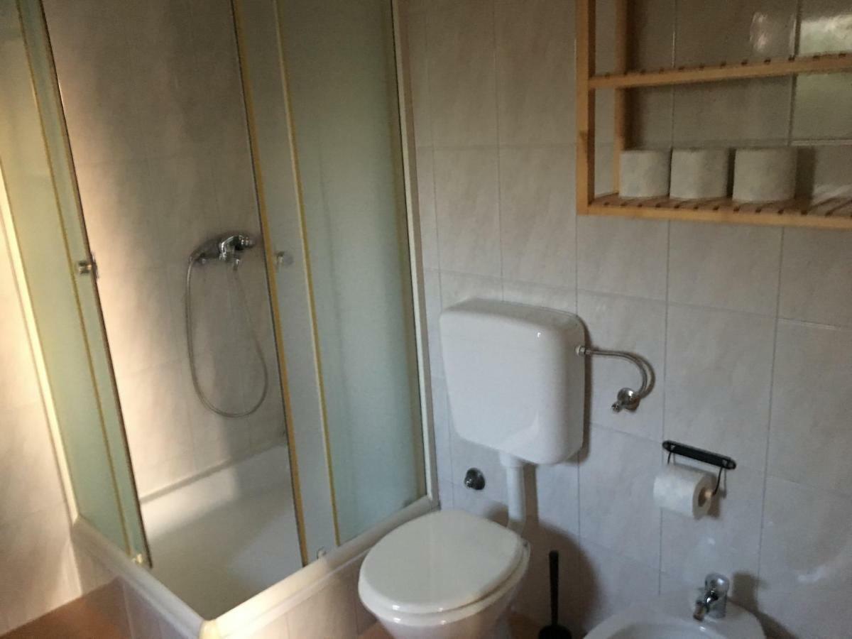 Holiday House Catela Rakalj Luaran gambar